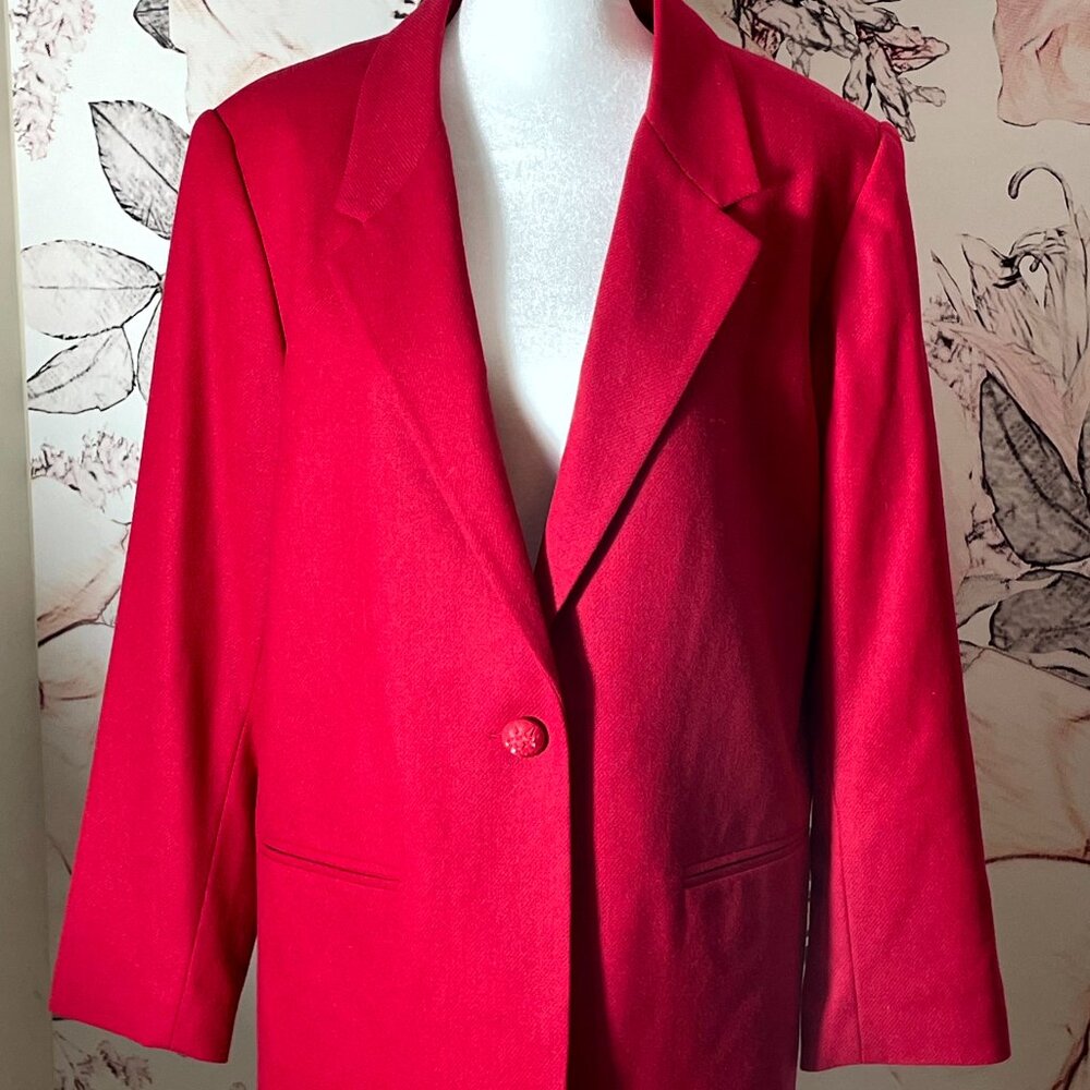 NWOT Red Sag Harbor  size 12 Blazer Single button.
